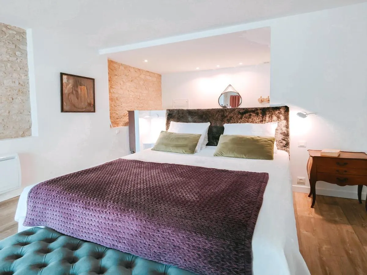 Maison d'hôtes Hotel L'Envolée Sauvage à Livers-Cazelles France