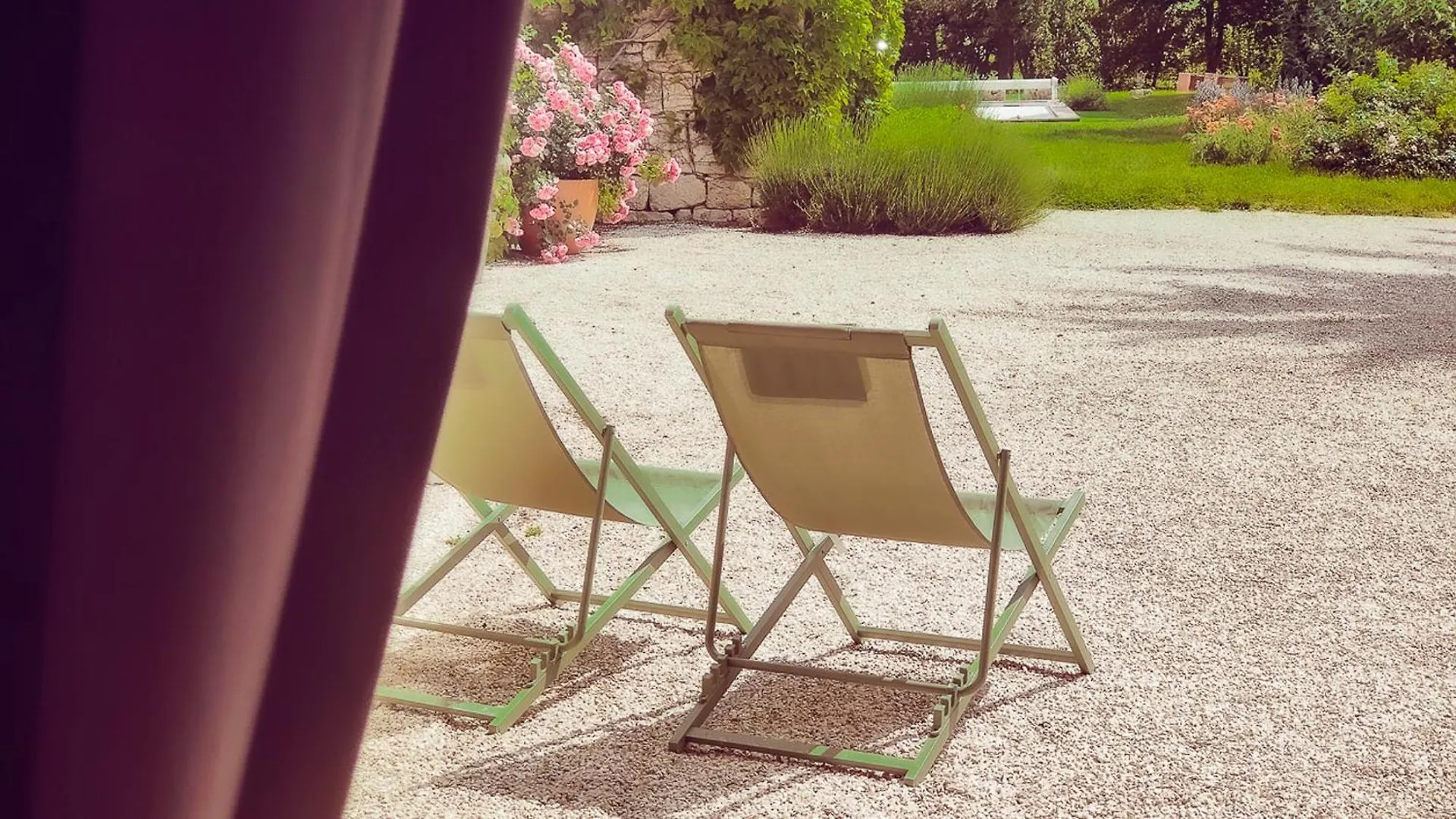 Maison d'hôtes Hotel L'Envolée Sauvage à Livers-Cazelles