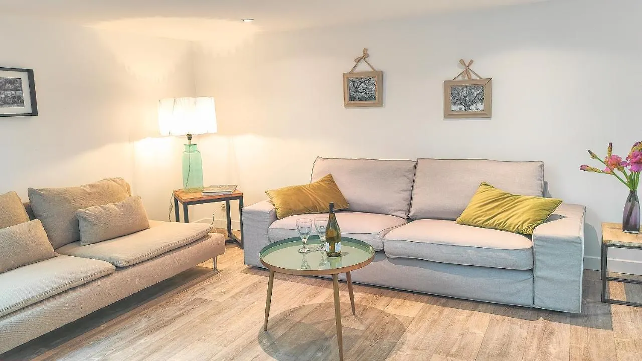 L'Envolee Sauvage Hotel Livers-Cazelles 0*,